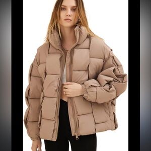 Rapa de Canada full zip up lined Puffer Jacket in Taupe winter coat